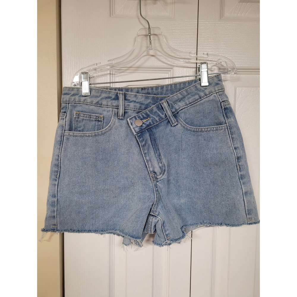 Dazy Womensโ Light Wash Asymmetrical Crossover Waist Denim Shorts Blue Size XS